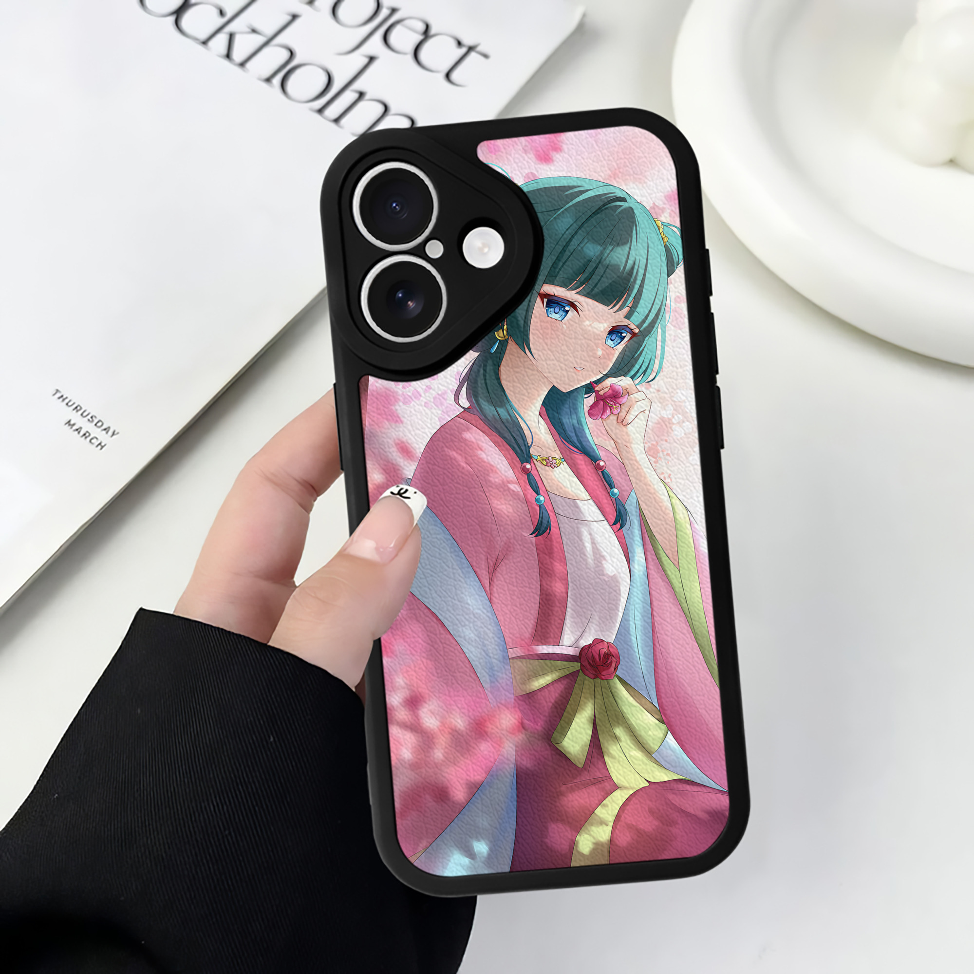 （画像用） 薬屋のひとりごと The Apothecary Diaries 【iPhone 16シリーズ対応】シリコンスマホケース（レザー調） 材質：シリコン